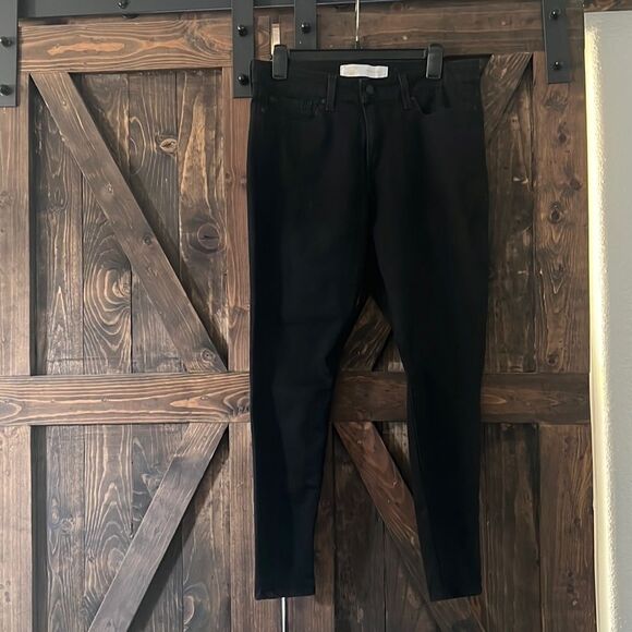 Levi’s mid rise skinny black jeans Sz-32 - Picture 1 of 10